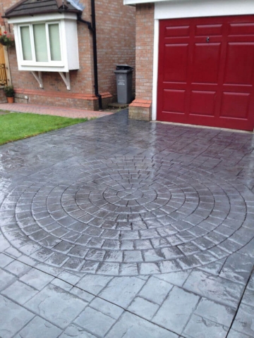 Driveway resealed in Altrincham