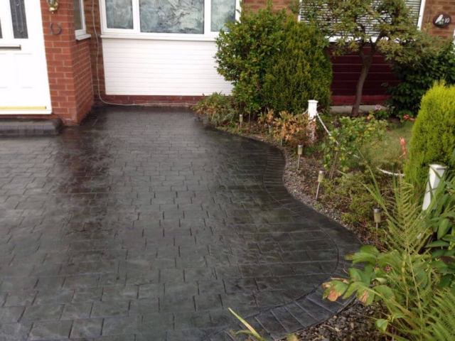 Driveway resealed in Urmston